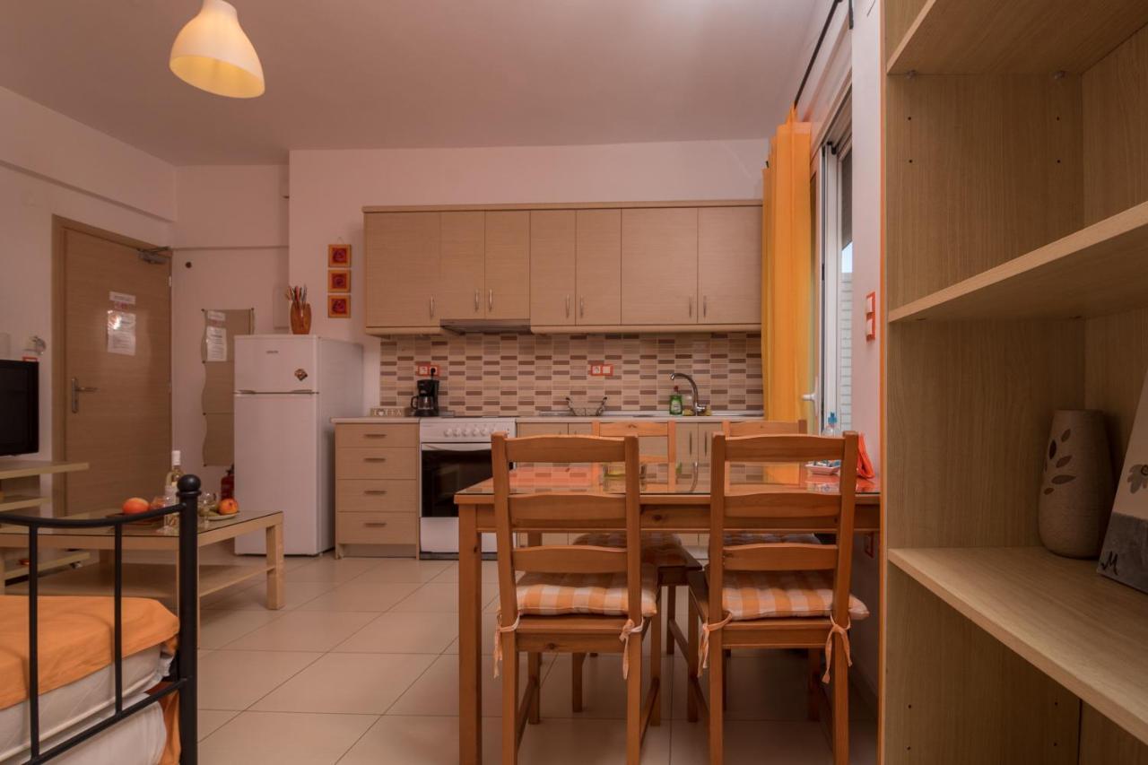 Giannmary Apartment Палиохора Екстериор снимка