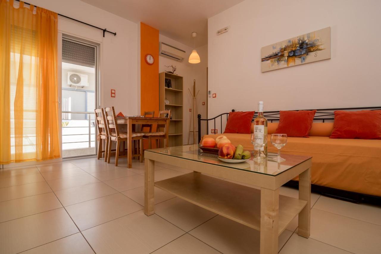 Giannmary Apartment Палиохора Екстериор снимка