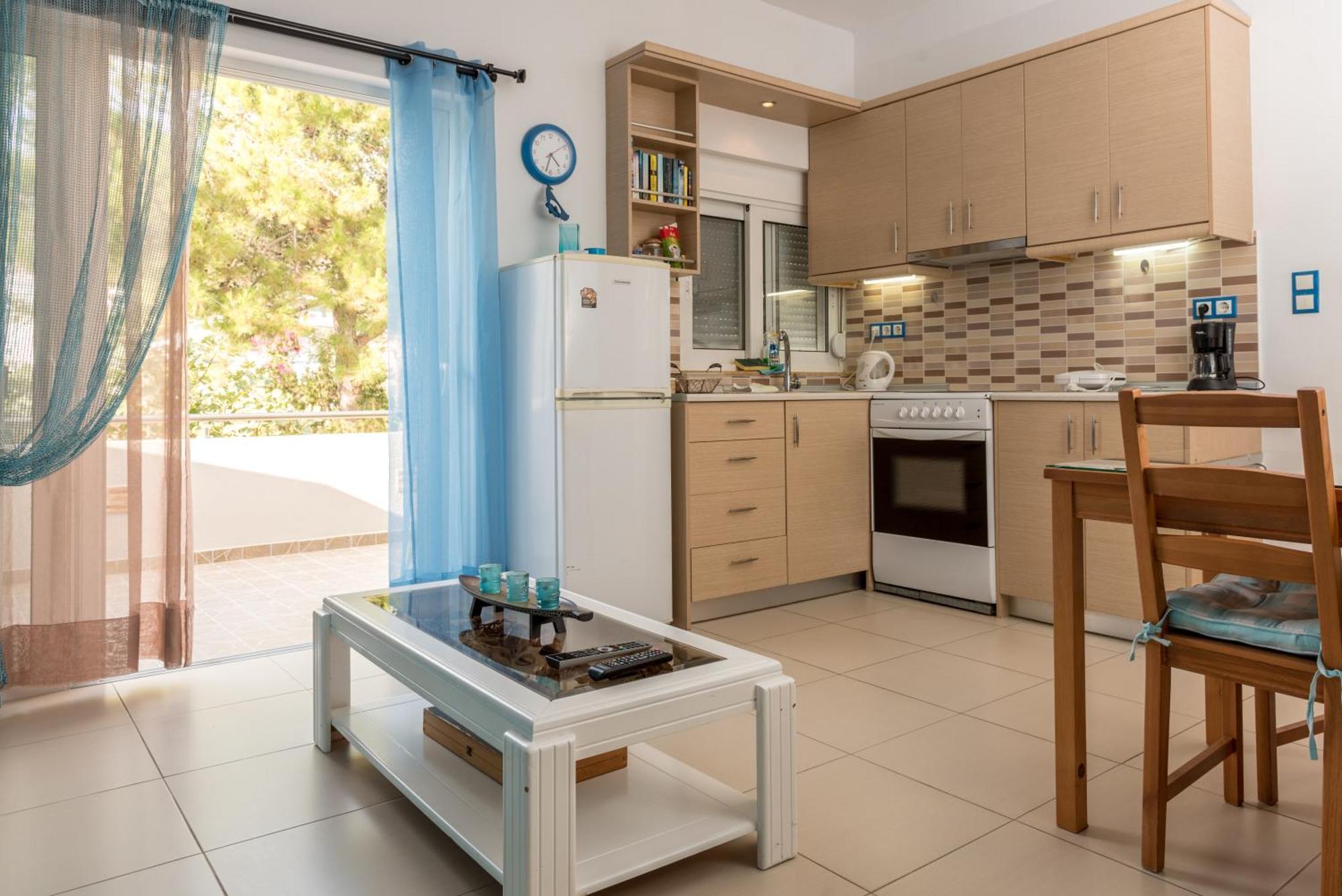Giannmary Apartment Палиохора Екстериор снимка
