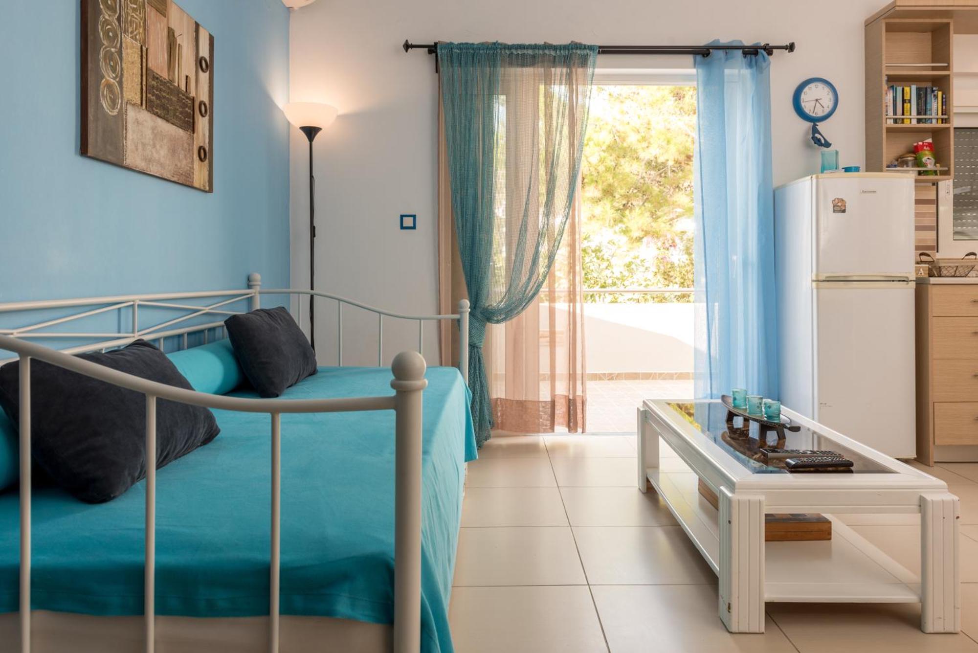 Giannmary Apartment Палиохора Екстериор снимка