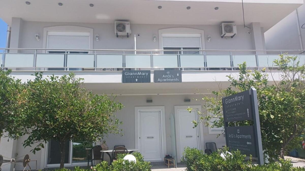 Giannmary Apartment Палиохора Екстериор снимка
