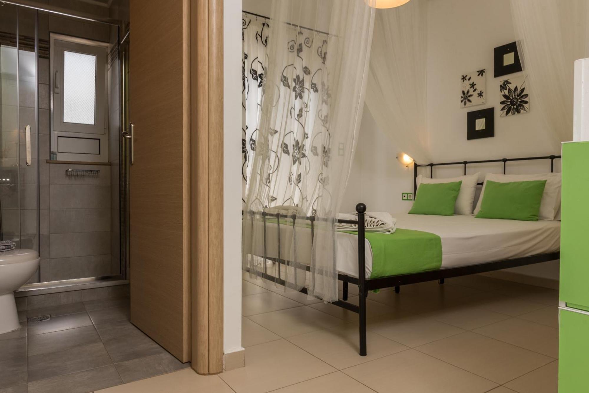 Giannmary Apartment Палиохора Екстериор снимка